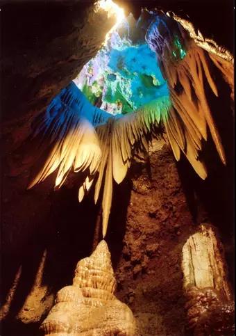 洛阳地下八亿年的鸡冠洞,洛阳栾川地下宫殿