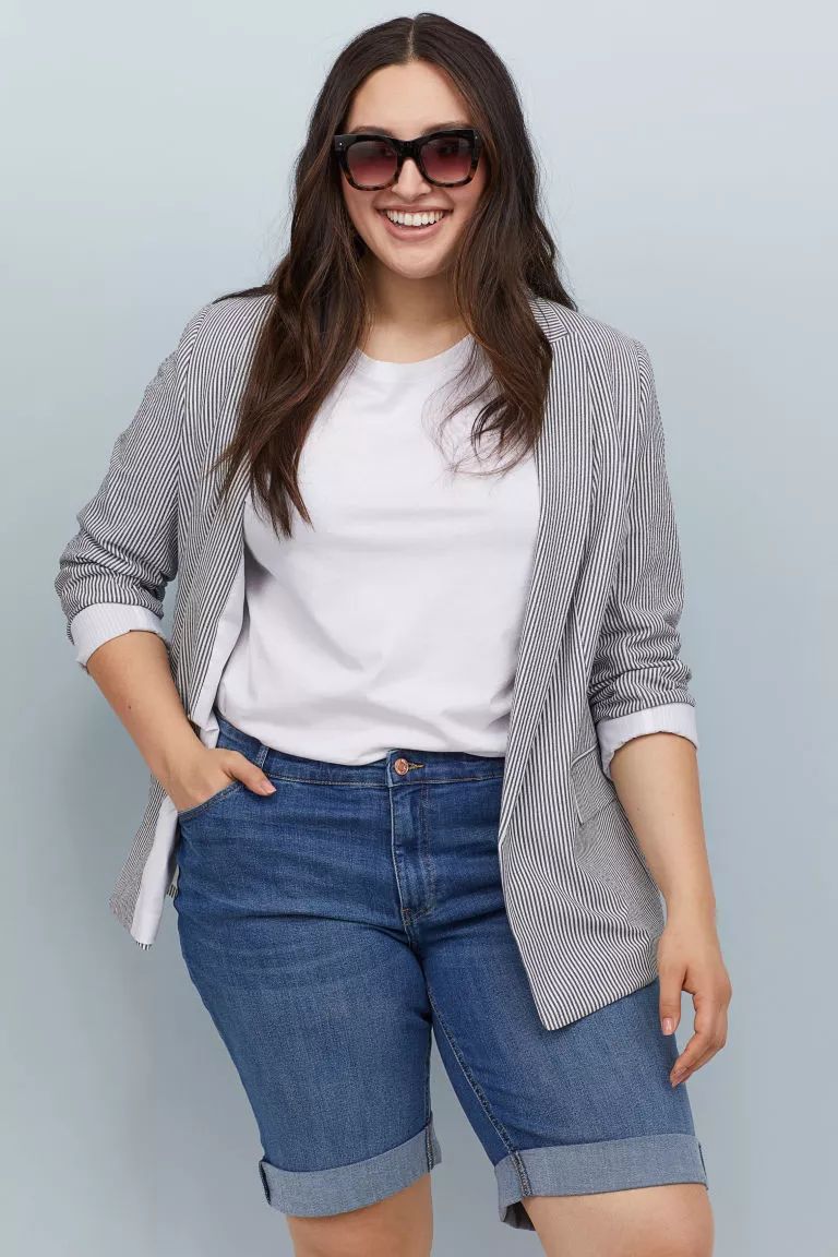 有病吗?出国旅行必逛的居然是国内也有的耐克和HM?