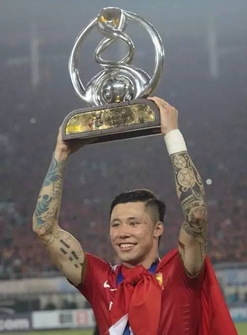 国足队长张琳芃啥意思,张琳芃是怎么一个球员