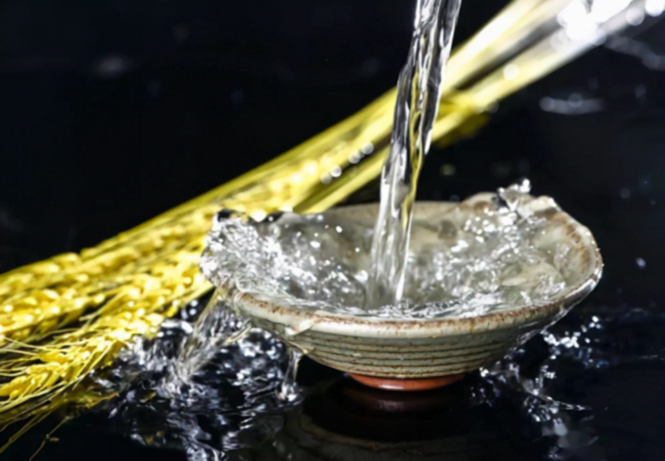 意外酒局让我遇上品质好酒——百年糊涂