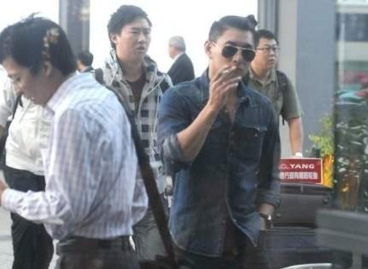 权志龙的香烟多少钱一包,黄渤权志龙抽什么香烟