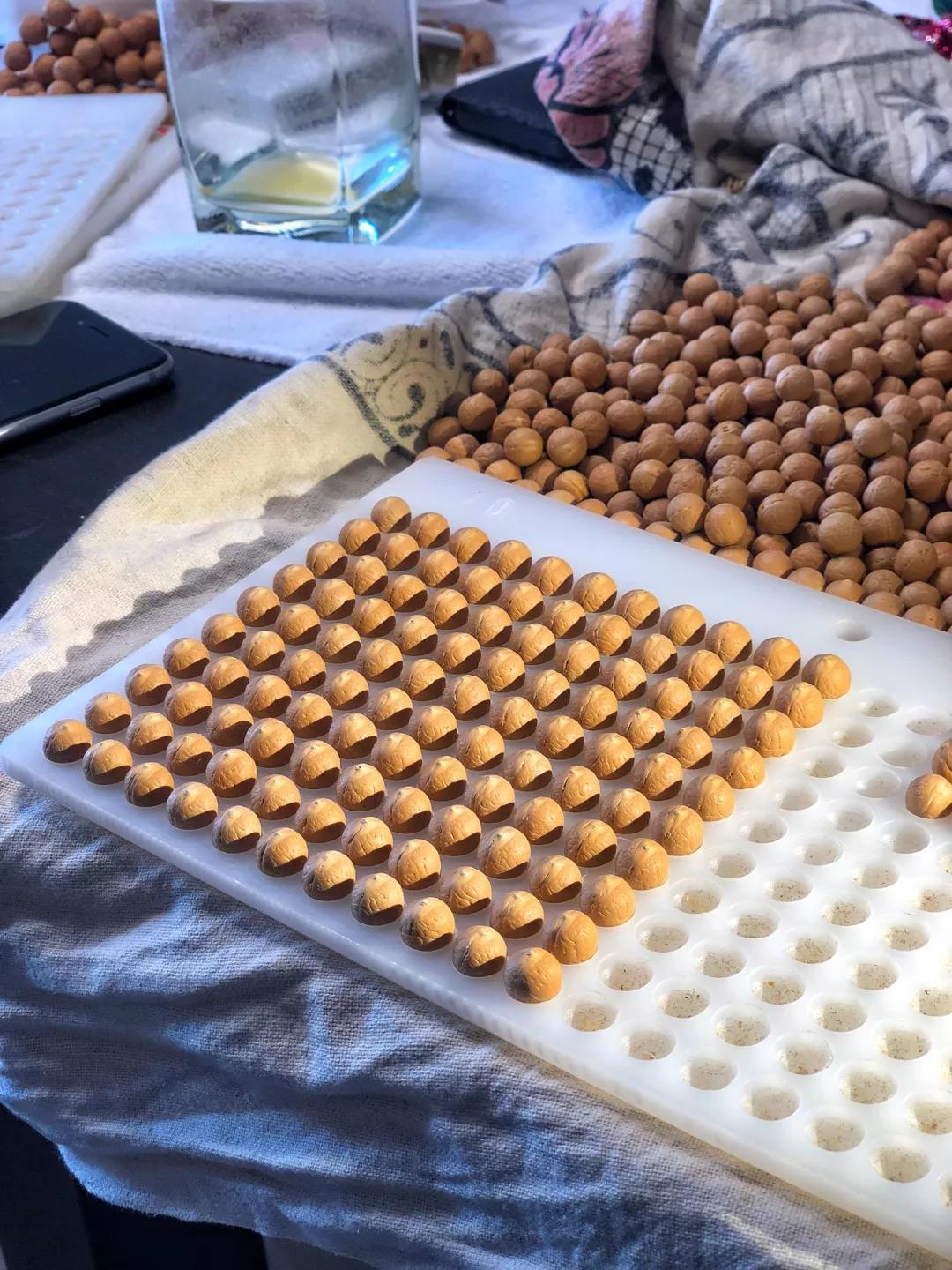 巧克力色的凤眼能盘成牛津红吗,为什么有的凤眼盘不红