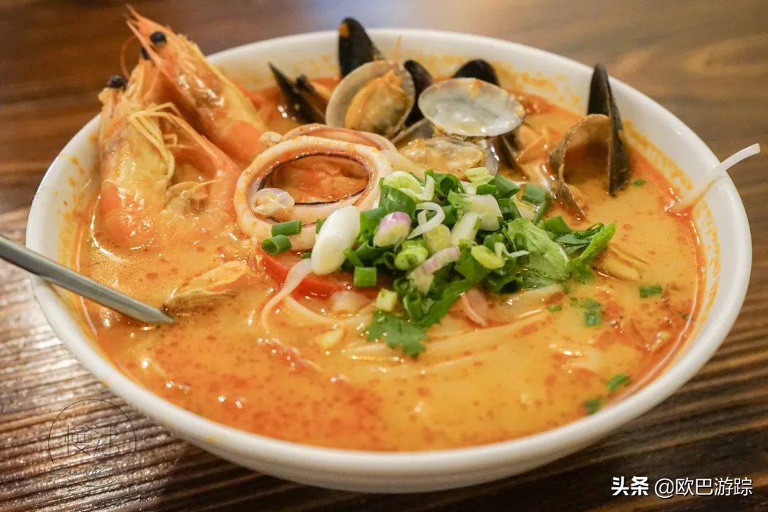 广州“土豪村”杨箕村！各种商铺食肆林立，生活非常便利