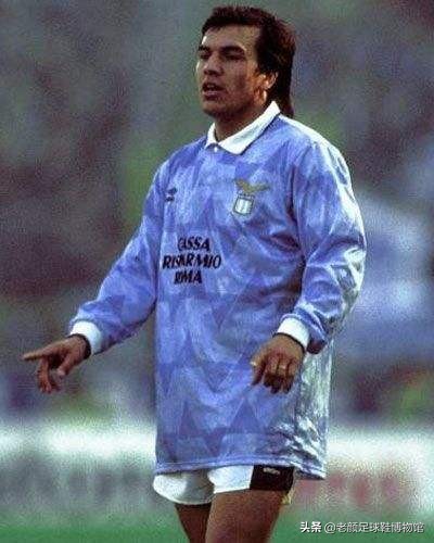 苏牙为什么没上乌拉圭大名单,卡瓦尼上海申花