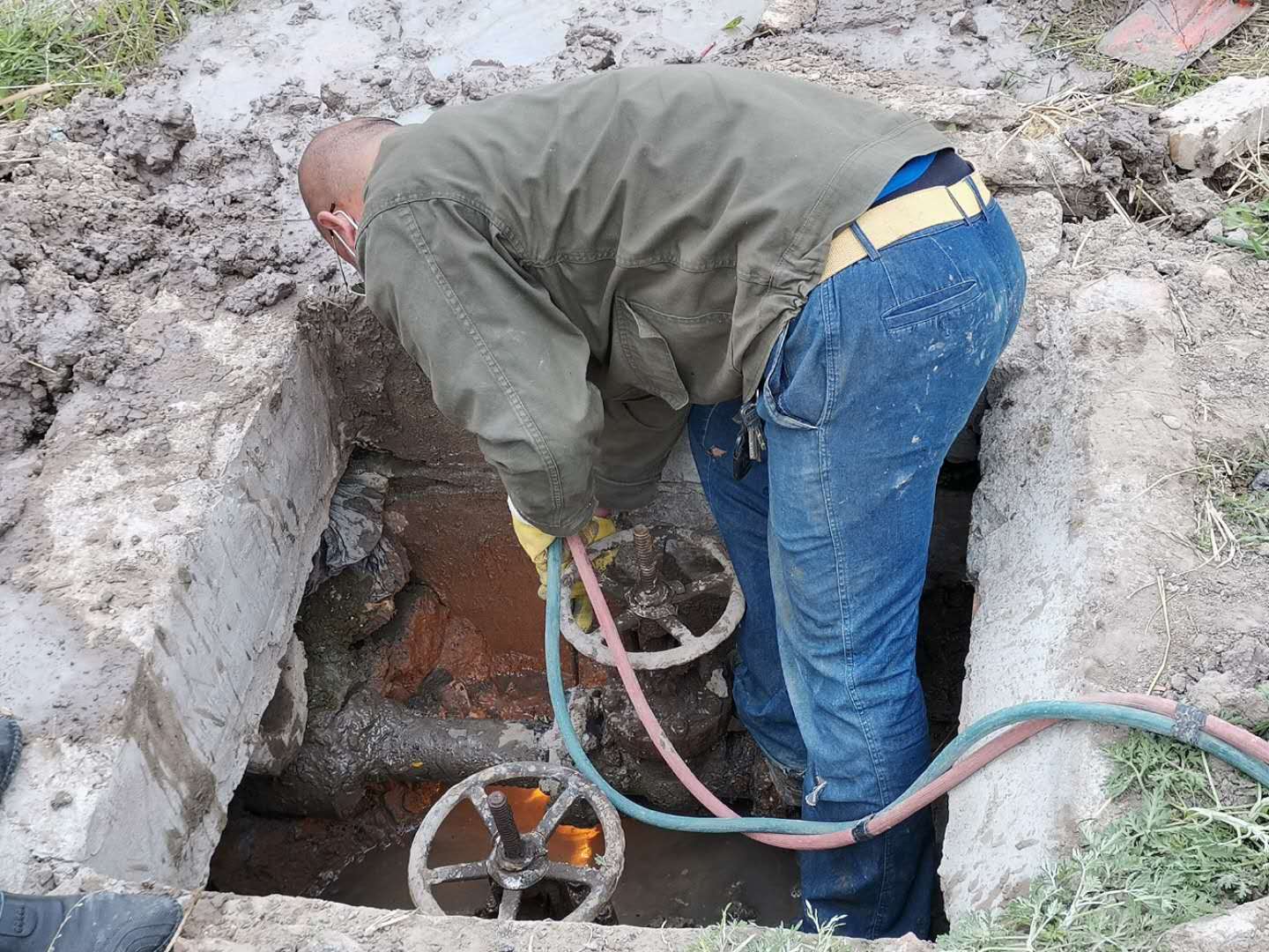 供热进入夏季检修,停暖不停工维修