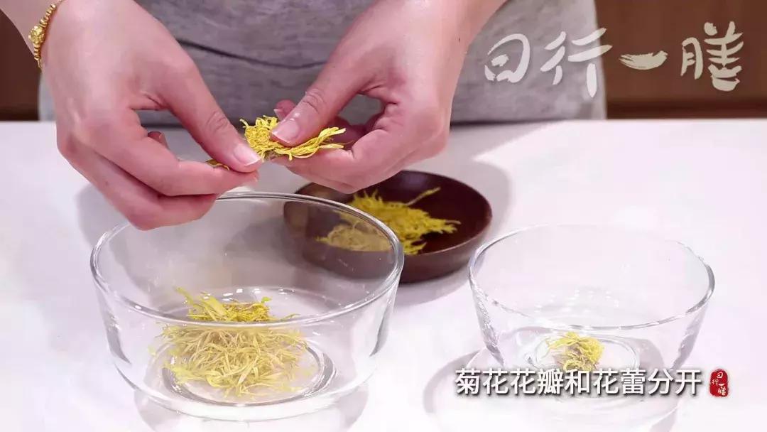 养肝鸡蛋羹食疗秘方,菊花枸杞炖鸡蛋