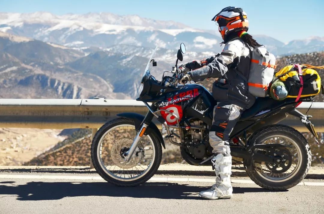 走着玩着就把钱挣了？视频摩旅能走多远？摩旅视频能火多久？