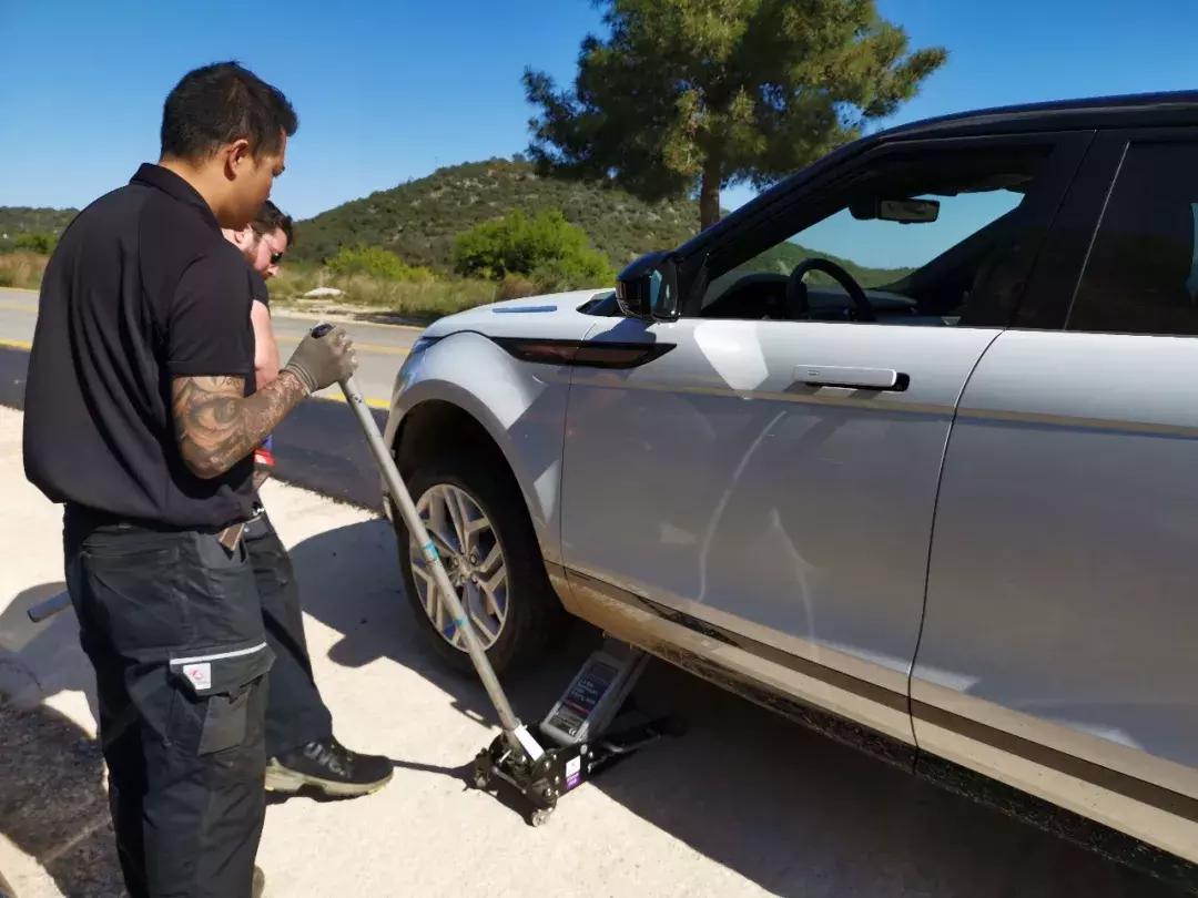 极光路虎新款试驾,全新路虎极光试驾报价