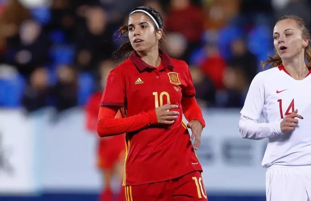 浣犺涪鐞冪殑鏍峰瓙鐪熺編浣滄枃,濮戝浣犲璺戠殑鏍峰瓙鐪熺編鍙ュ瓙