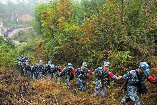 想用“太平洋岛链”*锁封**我们？请看“一带一路”战略如何*局破**