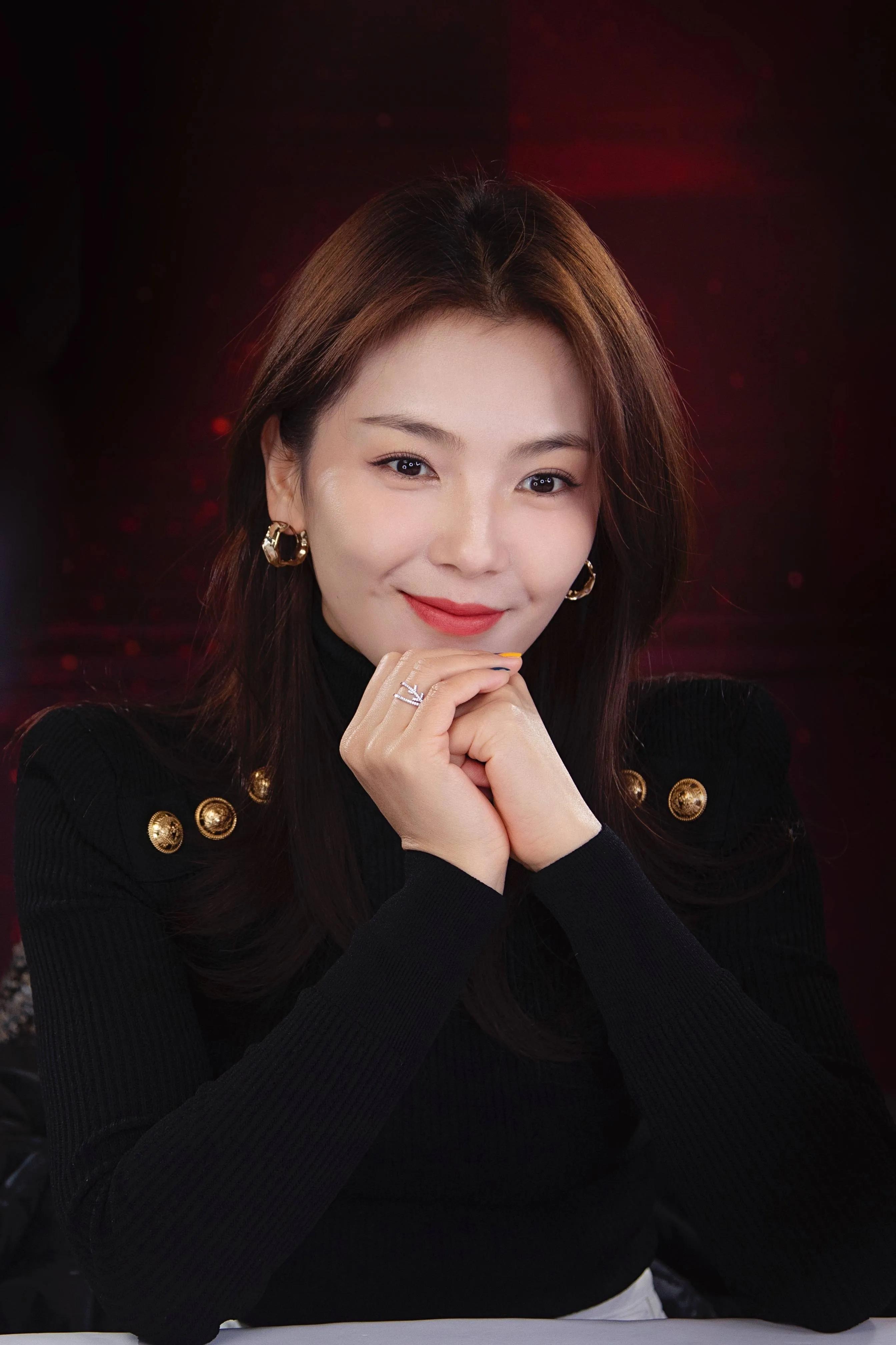 王珂:百亿富豪闪婚女明星,三年后遭遇破产,媳妇成“国民贤妻”