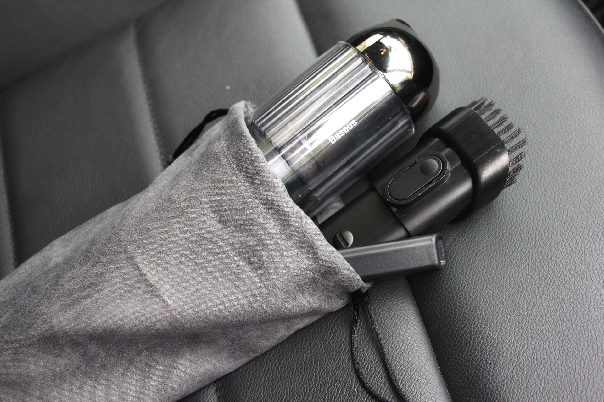 最佳车内清洁用品推荐,车内清洁步骤和工具