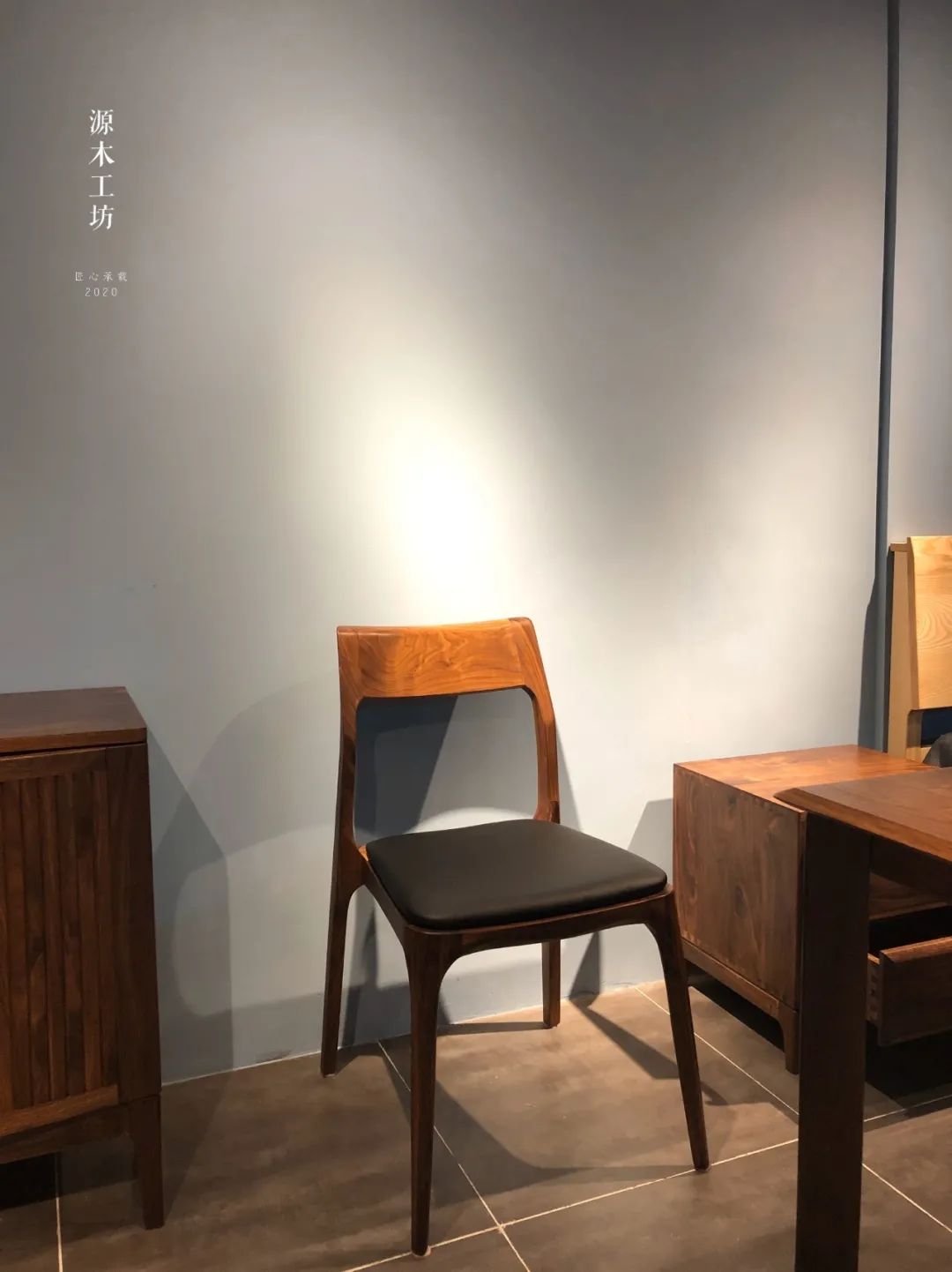 一块板一张桌,一张板折叠餐桌