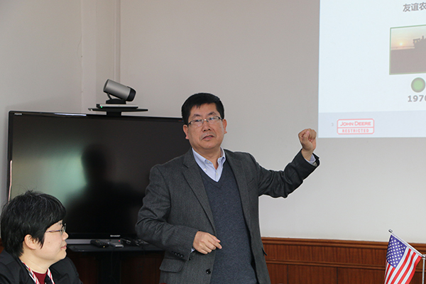 约翰迪尔工厂视频,真正的约翰迪尔拖拉机厂