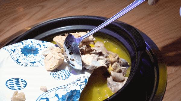 简易龙虾汤泡饭,打边炉花胶鸡汤泡饭做法