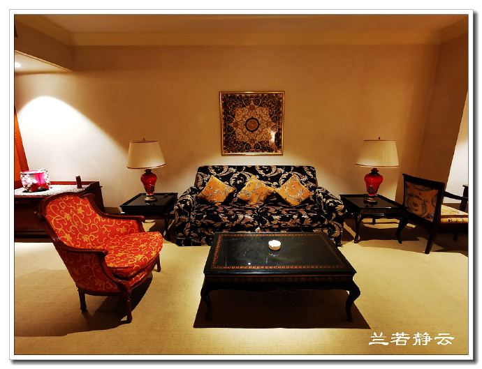 郑州小吃美食一条街附近酒店,郑州住宿附近有美食