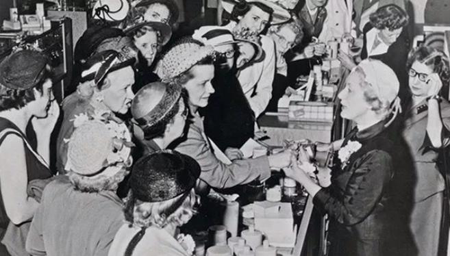 tf与雅诗兰黛,tf跟雅诗兰黛的关系