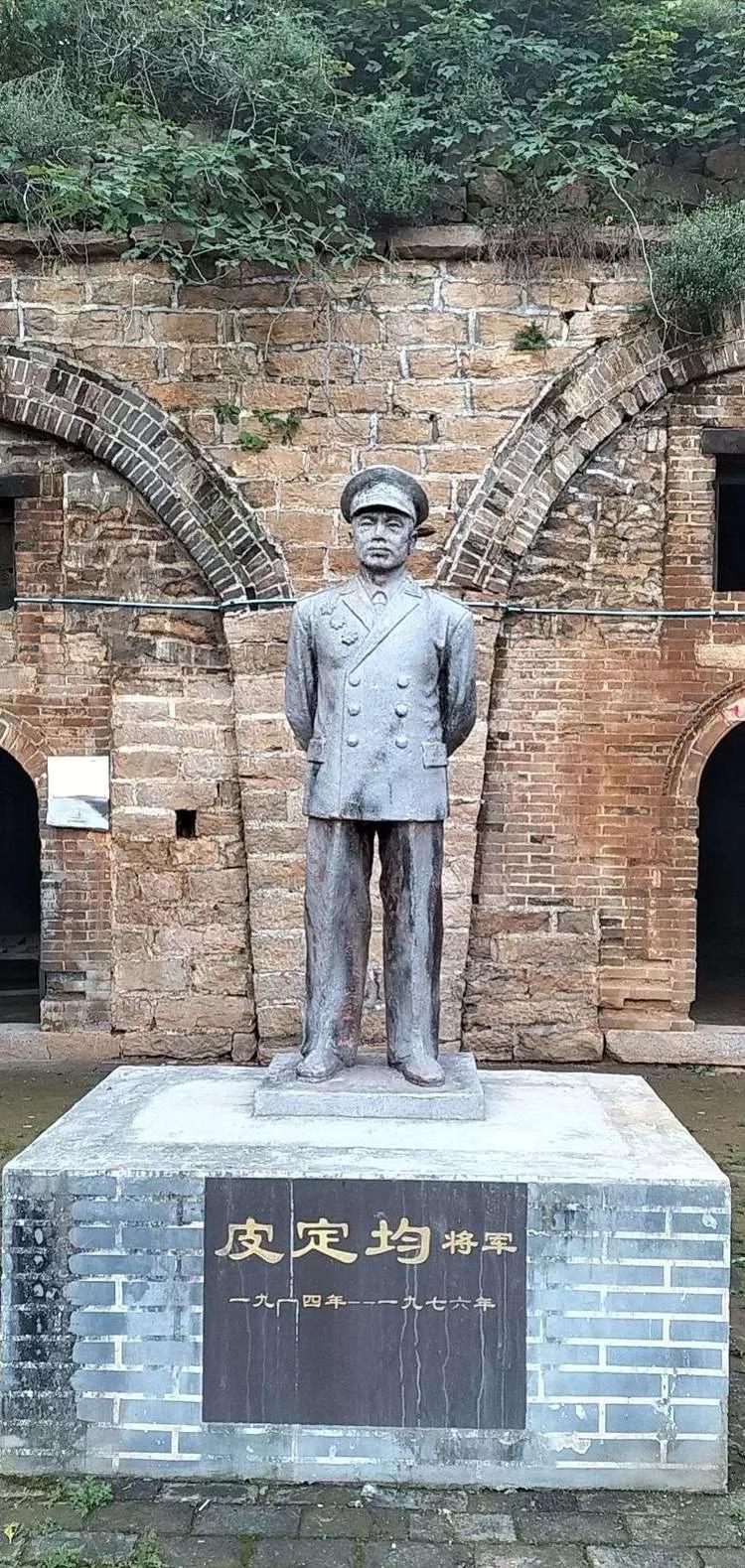 许昌八里沟跟团一日游,许昌五一八里沟一日游