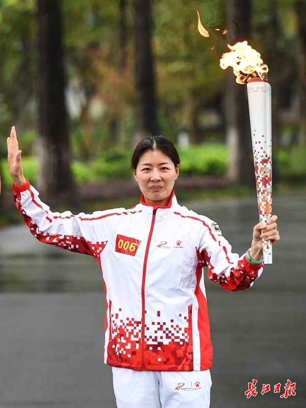 军运会火炬传递武警,军运会火炬传递走进联勤保障部队