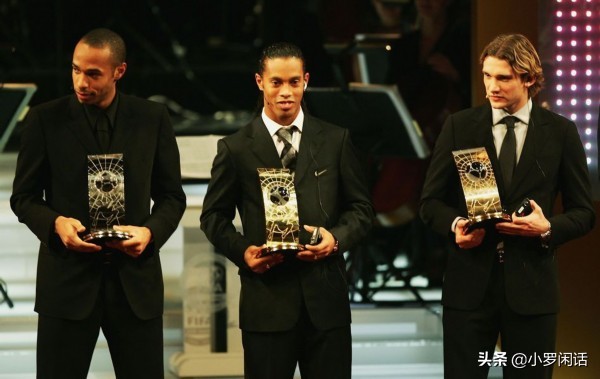 巴萨小罗和谁二选一,小罗在巴萨最后一战