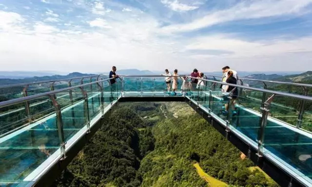 深圳五指耙公园玻璃桥,超级刺激玻璃桥第一视角