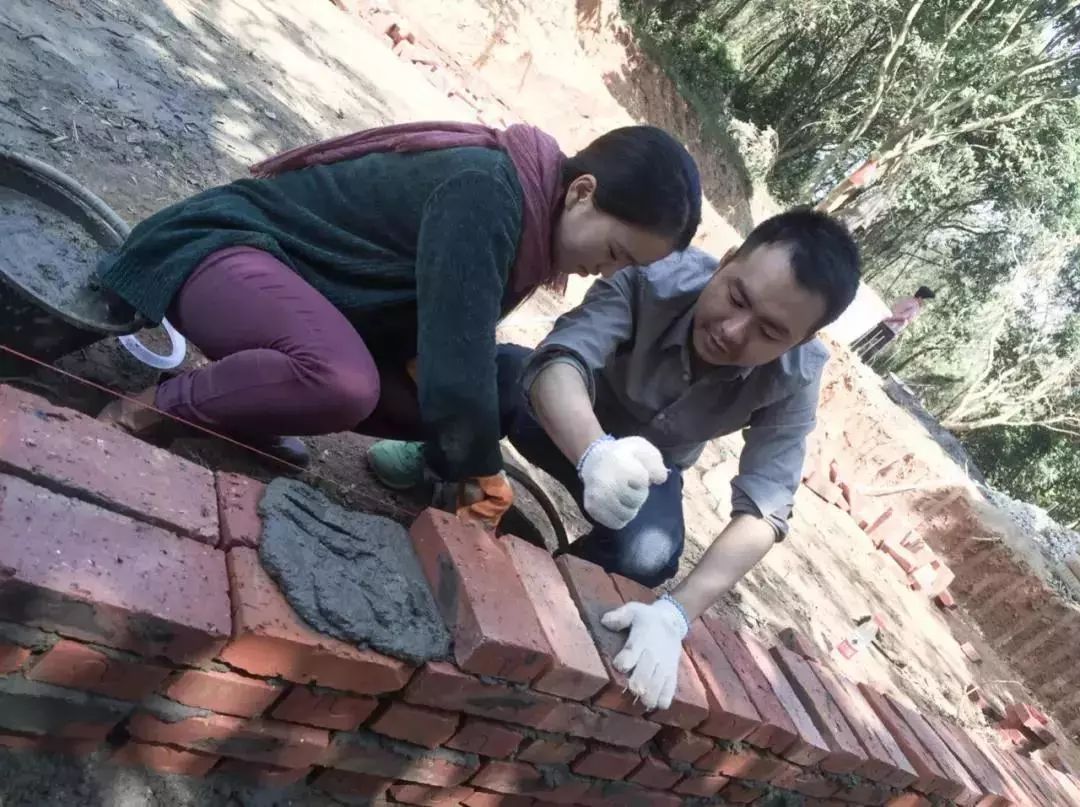 羡慕哭了！央美90后姑娘造300㎡花房，开启幸福隐居生活