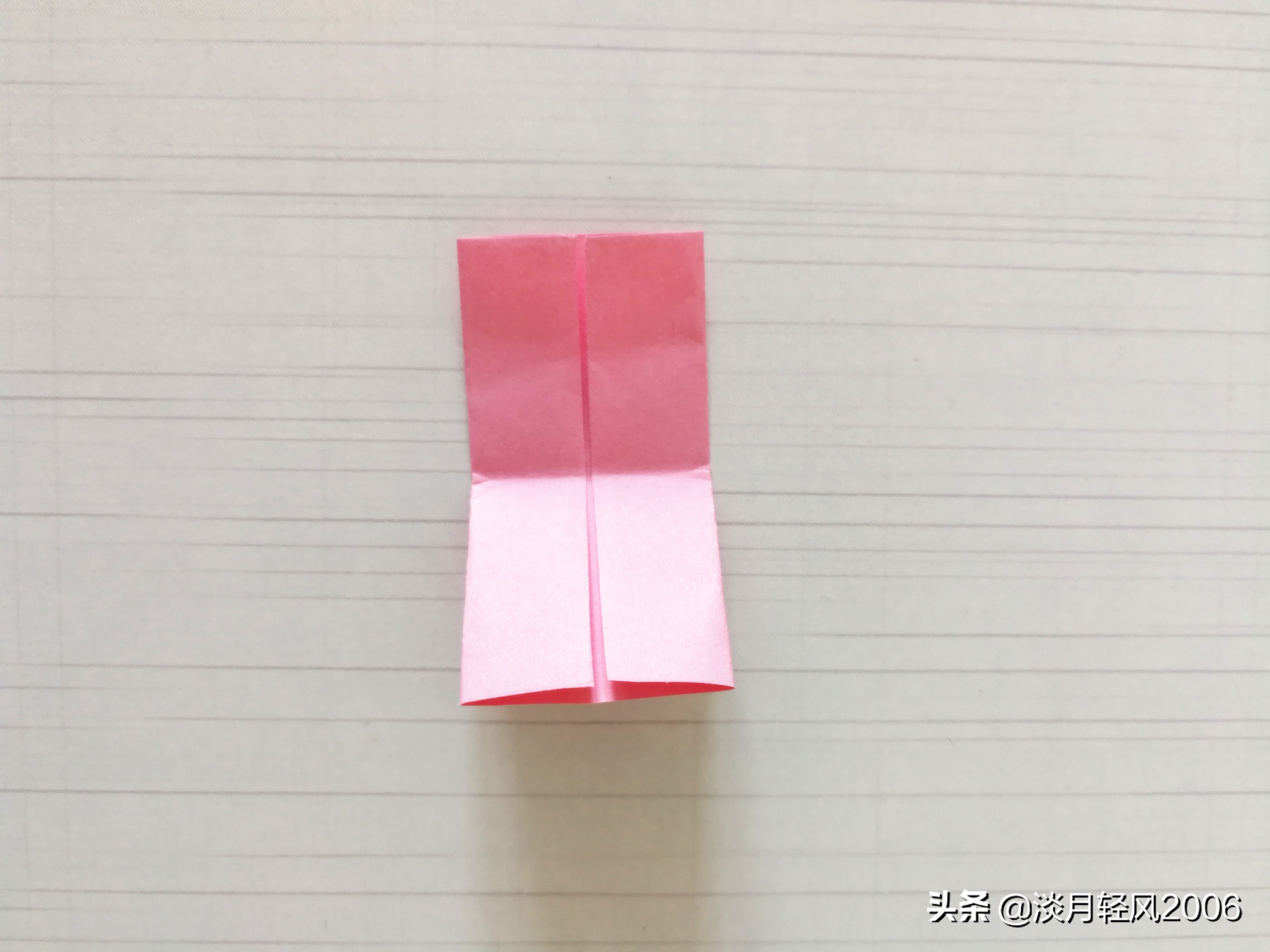 用小方块纸做一个手工,用纸怎样做一个小立方体