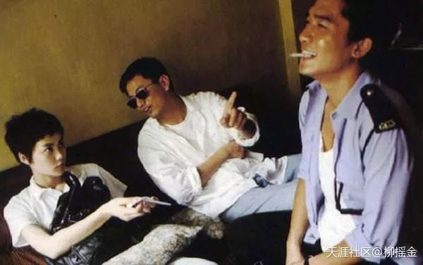 尽管少儿不宜，但电影中的抽烟镜头，竟如此迷人