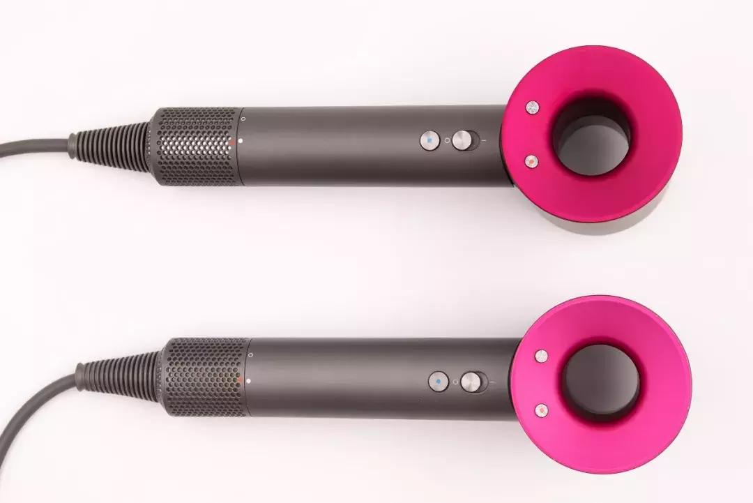 戴森吹风机配件不一样 (戴森吹风机吹出头发有什么不一样)