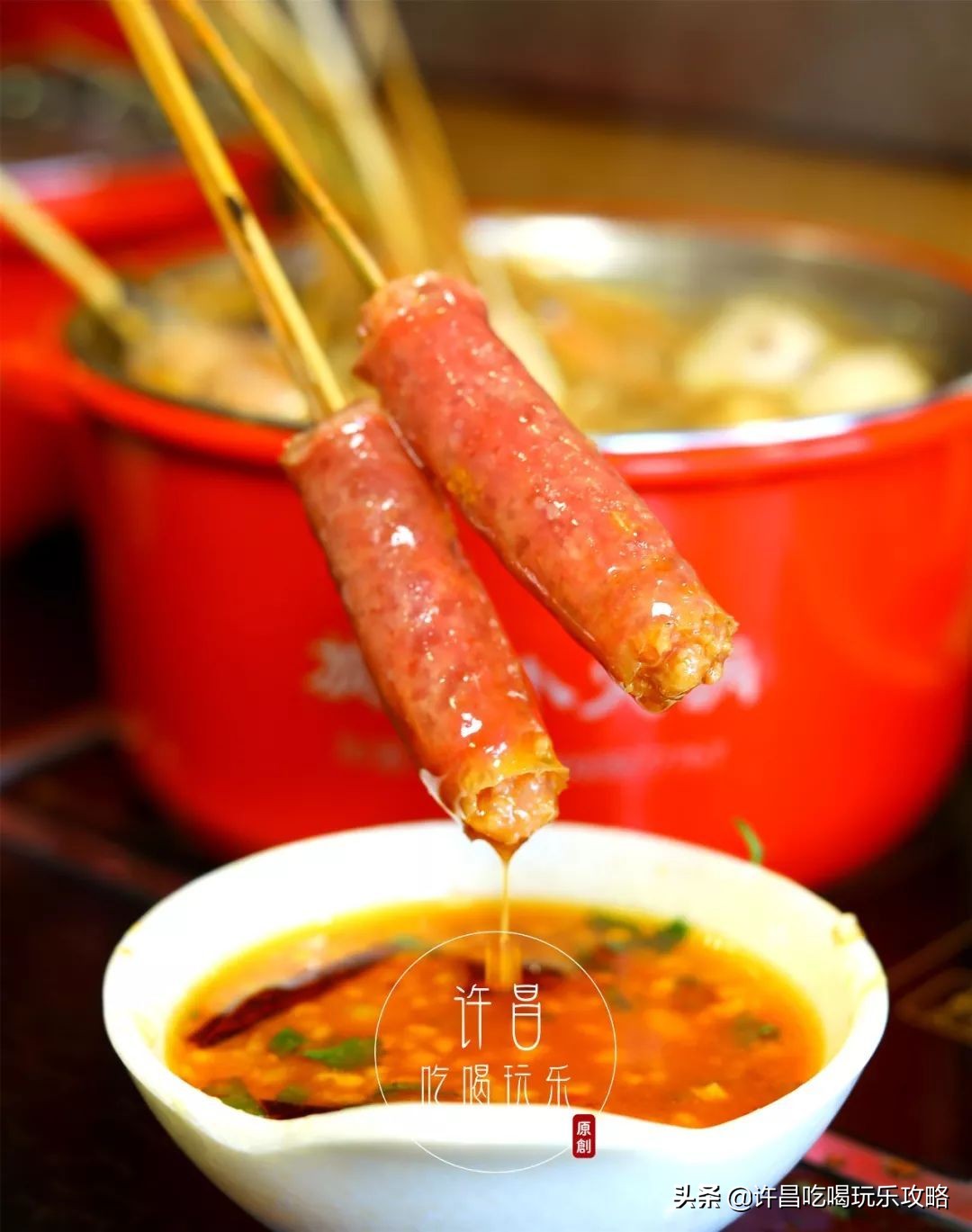 自助旋转小火锅想吃就来这家,打卡旋转小火锅