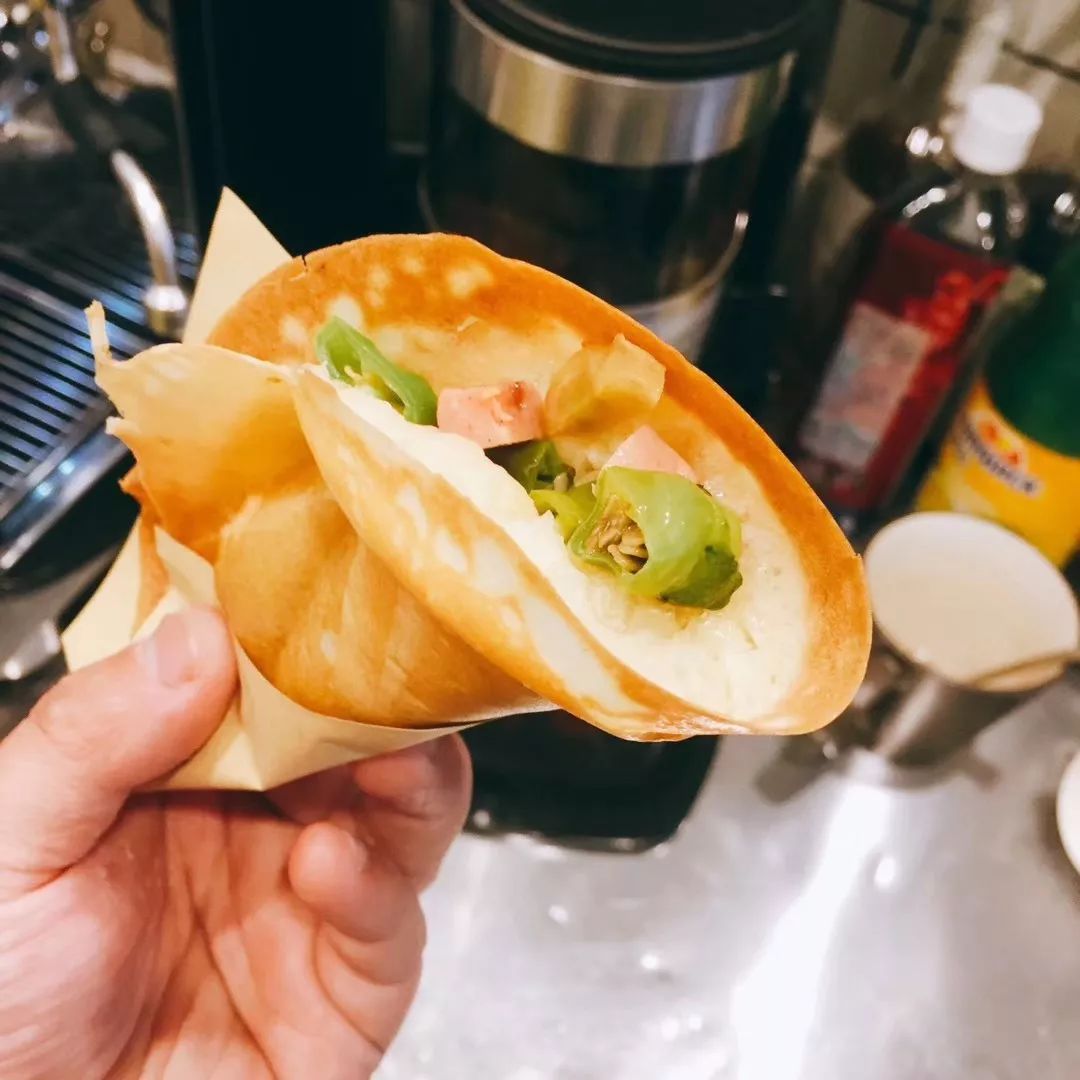 花椒、蛋烘糕和肉桂,对头,这里是咖啡店