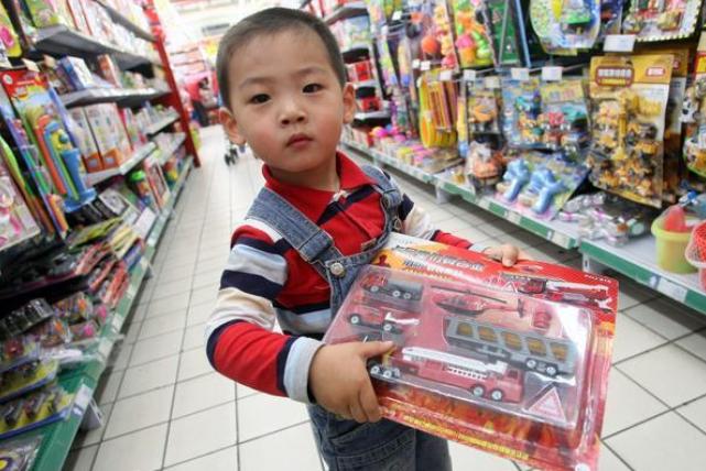 孩子一直吵着要买玩具该怎么教育,孩子吵闹要买玩具怎么回应