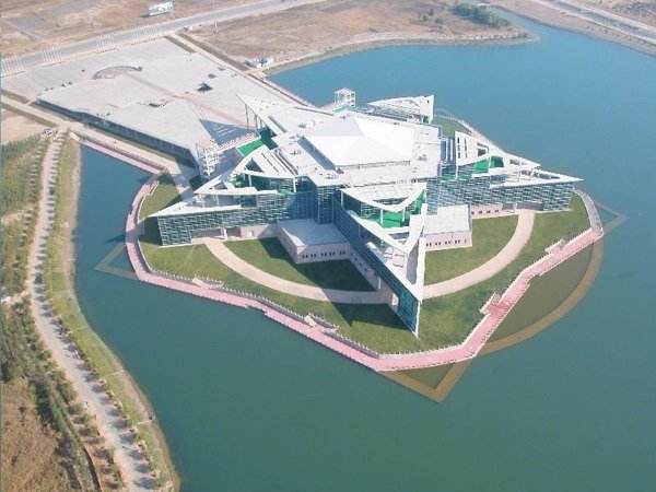 重庆来福士世界十大好看建筑,和重庆来福士相似的建筑