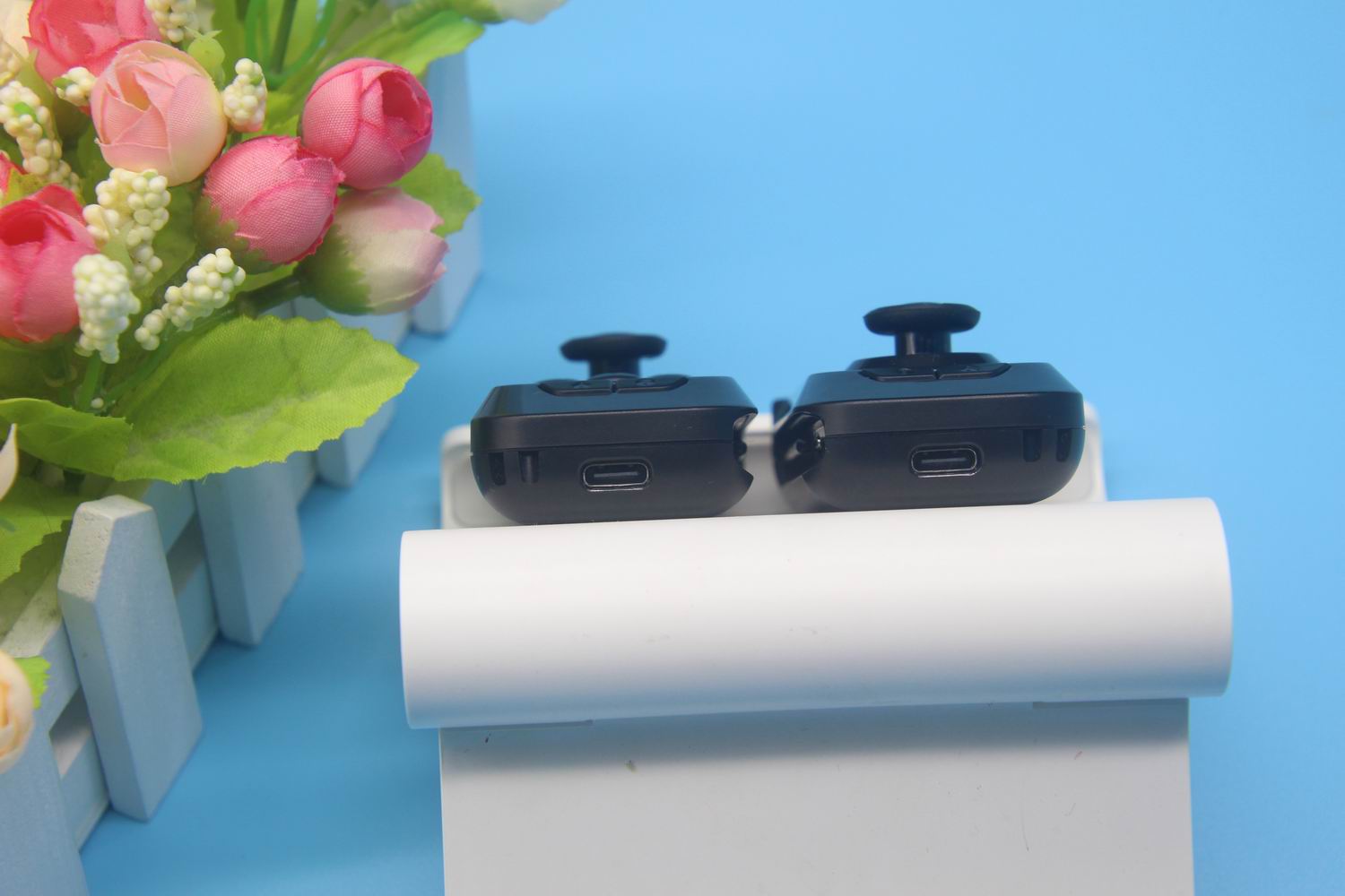 北通h2一个游戏手柄可以两人玩吗,可以单边玩的分体式手柄推荐