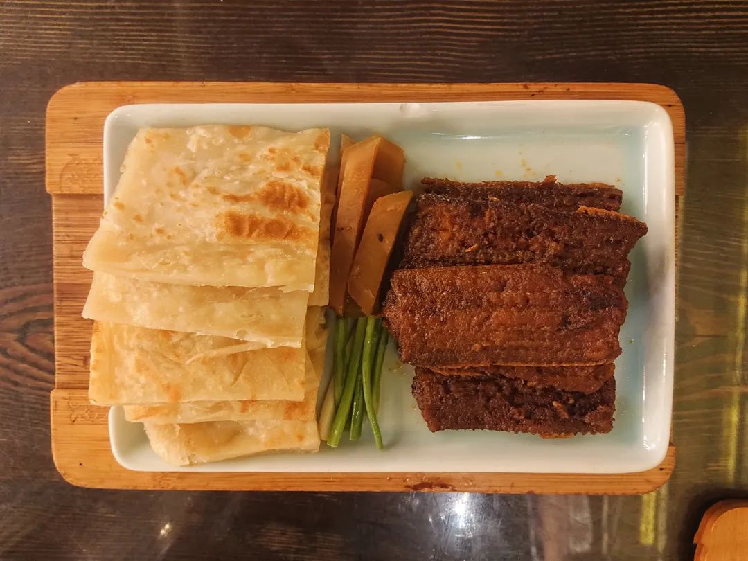 长春出发特价机票四月,长春出发双人旅游套餐含机票团购