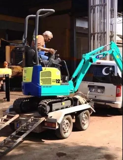 六型挖掘机,挖机市场最常见的几款挖掘机