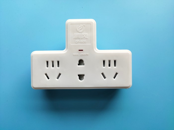 清风一转三转换器值不值得购买,清风多用插座转换器