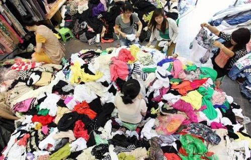 东莞服装批发一手货源哪里有,东莞服装批发市场拿货价格