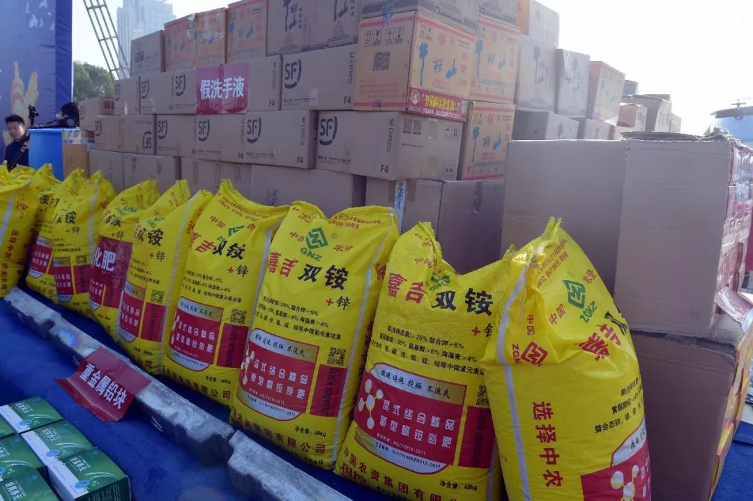 江西公安打击假货,江西集中销毁160多吨假冒伪劣商品