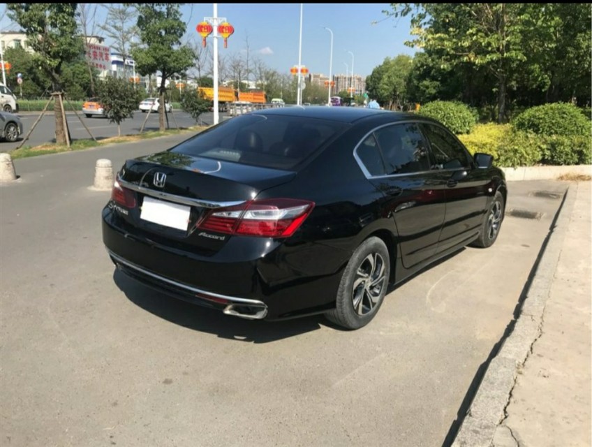 95后小伙花14万买了一辆雅阁，大伙看看值得吗