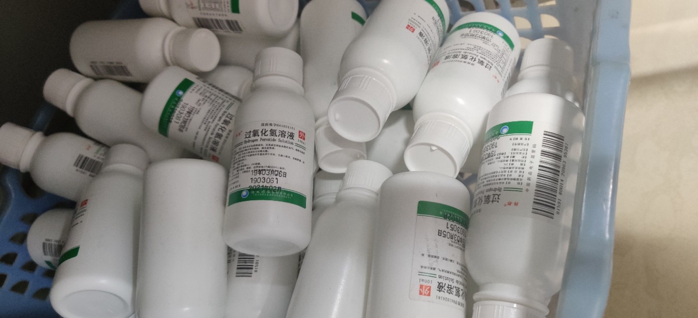 双氧水漱口能治疗咽喉炎吗,口腔医院的双氧水漱口