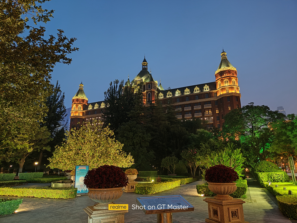 标准“水桶”级配置，realmeGT大师探索版评测，骁龙870+120Hz屏