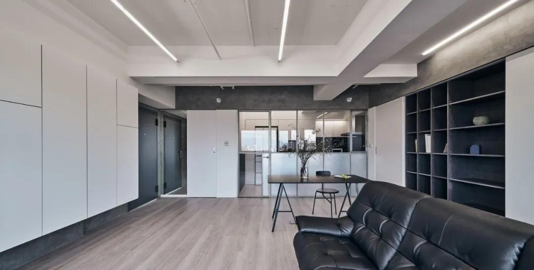 入户玄关与卫生间一体装修效果,玄关面积太小怎么装修