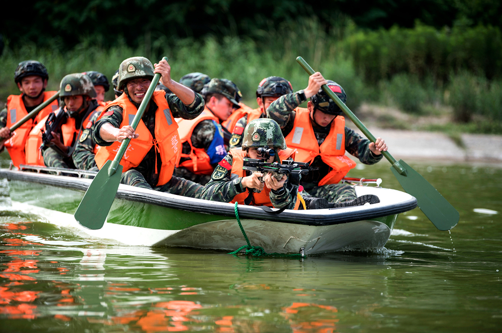 国外魔鬼周极限训练,直击魔鬼周极限训练