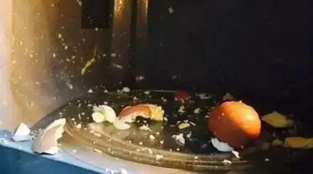 微波炉选蒸烤一体的还是热饭的,微波炉蒸烤一体缺点