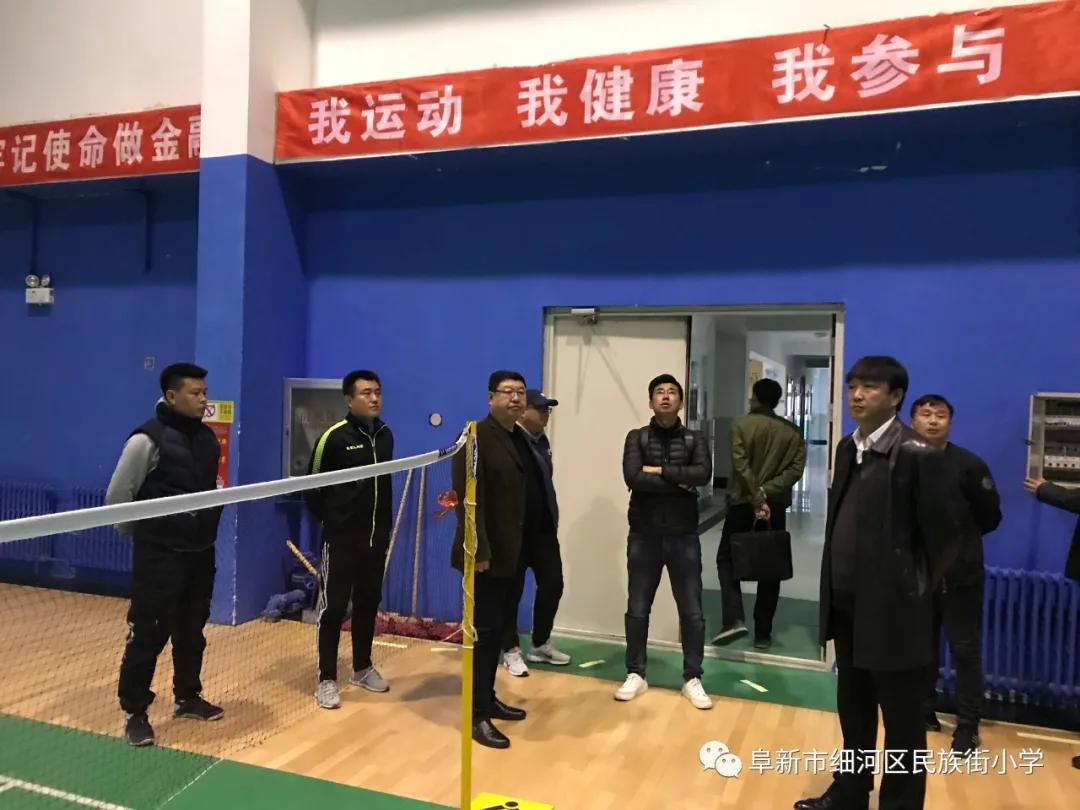 实验小学被评为全国足球特色学校,阜新民族街小学足球