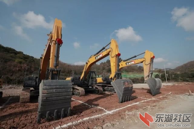 湖北航空学院挂牌三峡科技学院,湖北航空技术学校新校区