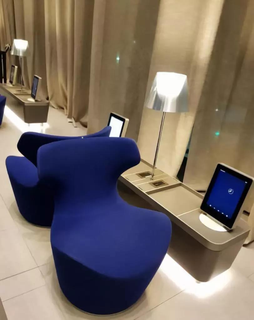 卡塔尔航空777经济舱体验,卡塔尔航空qsuite商务舱是哪个飞机