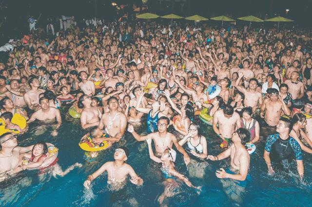 苏州四季悦室内温泉水乐园，万圣“捣蛋水球大战”、精灵汤池…