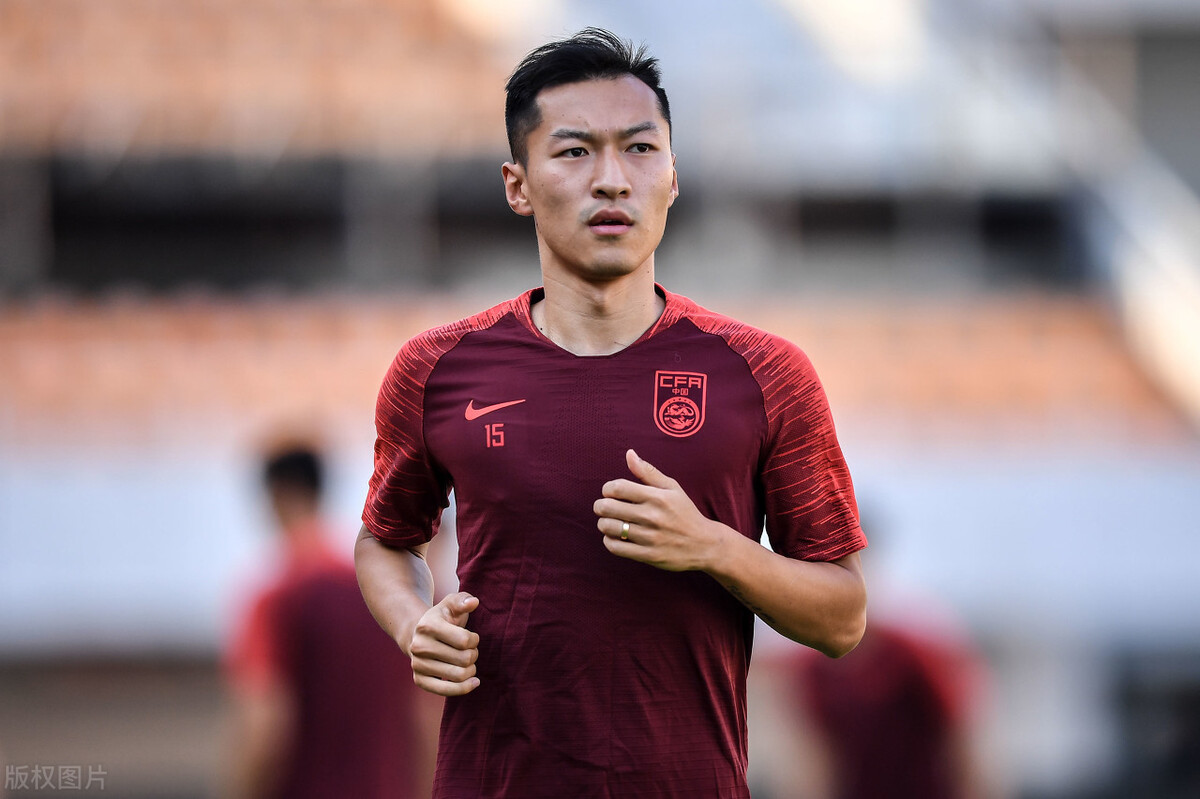 吴曦加盟上海申花多少钱,吴曦第一次加盟申花